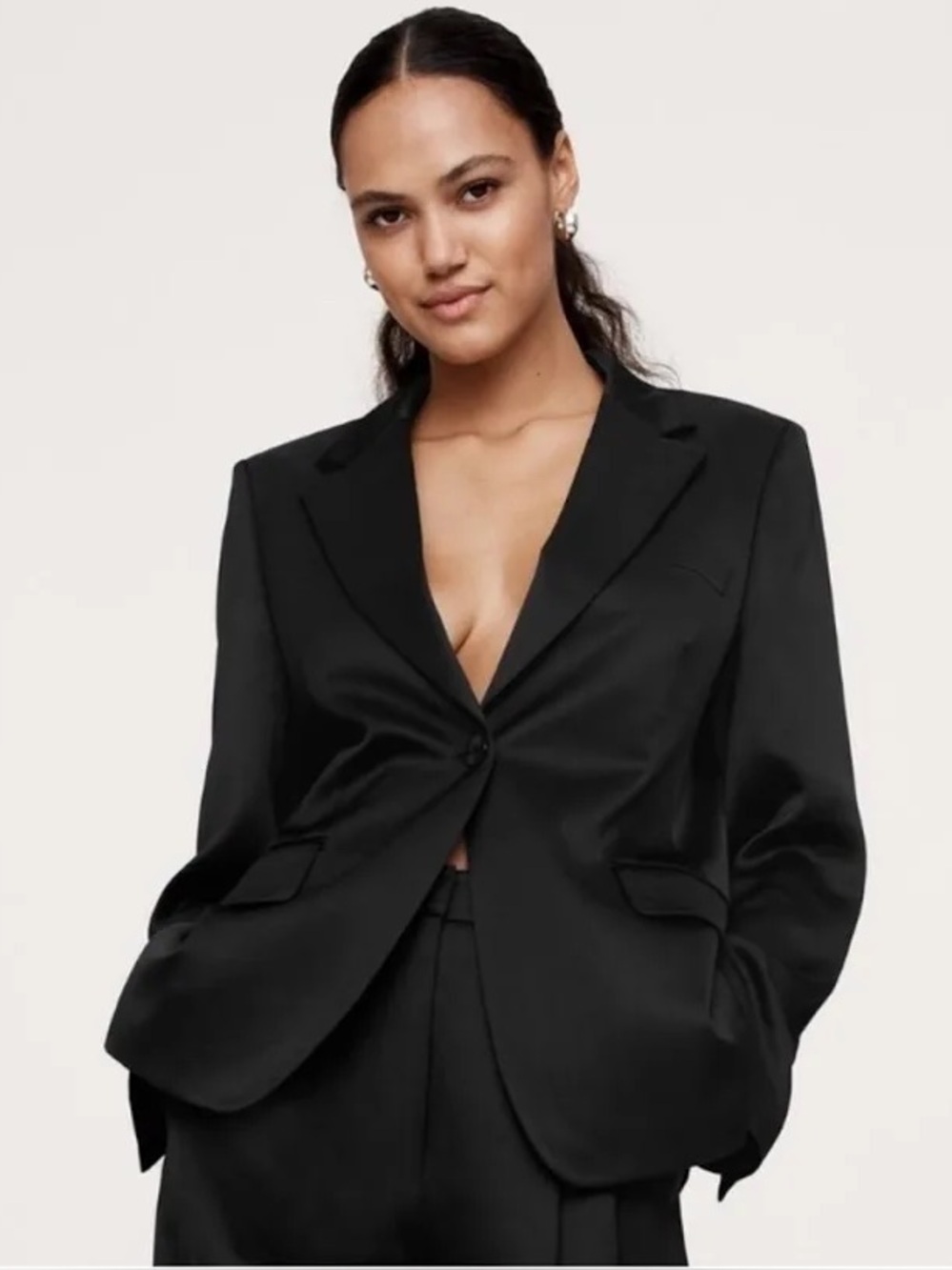 Banana Republic Black Slim Italian Satin Blazer Chic Quiet Luxury Old Money 18